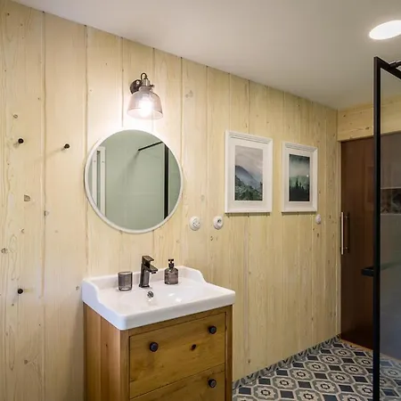 Apartamento U 3 Zbujů